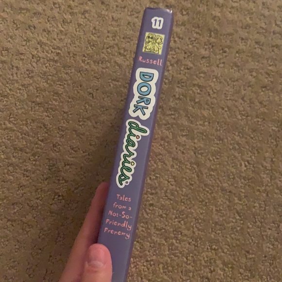 Dork Diaries Tales from a not so friendly frenemy - Picture 2 of 3